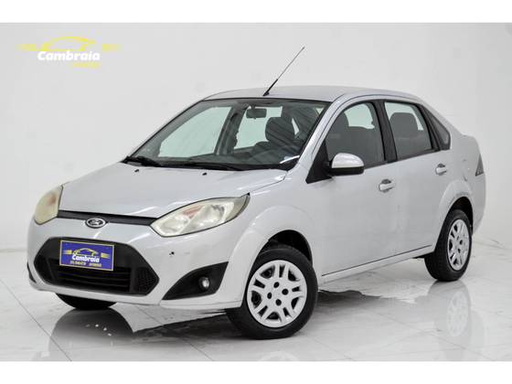 FORD FIESTA 1.6 ROCAM SEDAN 8V FLEX 4P MANUAL FORD FIESTA 1.6 ROCAM SEDAN 8V FLEX 4P MANUAL